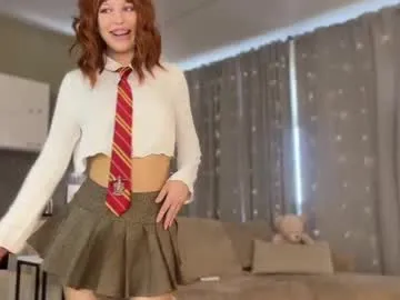 CassieGil – webcam model profile photo Image 3