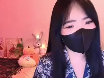 MiraLocks – webcam model profile photo Image 19