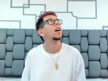 AylaStrange – webcam model profile photo Image 15