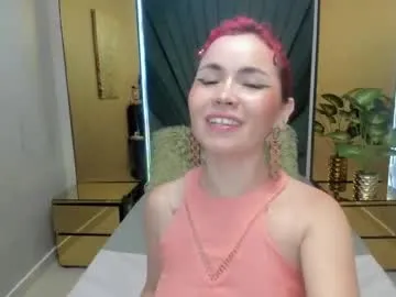 nicdani_1 – webcam model profile photo Image 9