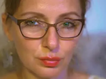 TaraHunter – webcam model profile photo Image 11