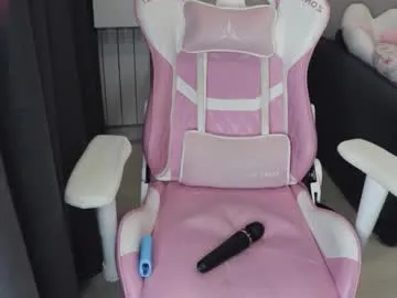 SkyLumen – webcam model profile photo Image 16