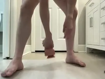 LyraCarvajal – webcam model profile photo Image 3