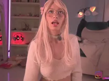 CassieGil – webcam model profile photo Image 16