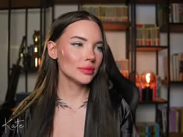 Amylewiss – webcam model profile photo Image 11