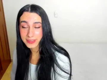 ZoeMurphy – webcam model profile photo Image 4