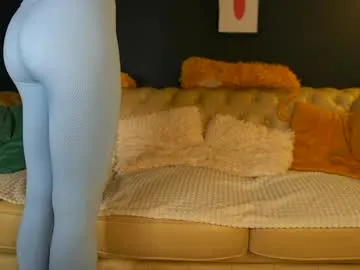 CassieGil – webcam model profile photo Image 9