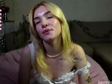 miamellycious – webcam model profile photo Image 8