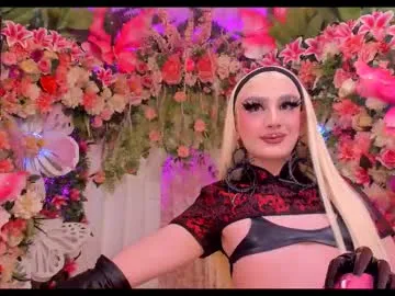 AlannaWeest – webcam model profile photo Image 17