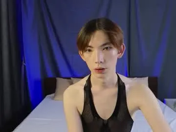 Emmy_Foxx – webcam model profile photo Image 2