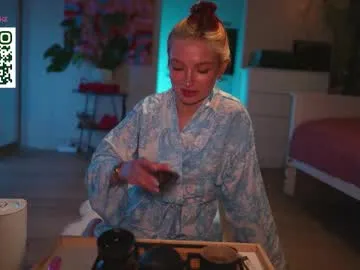 AishaVelvet – webcam model profile photo Image 16