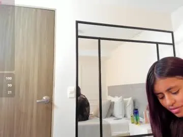 ashleymilf_1 – webcam model profile photo Image 2