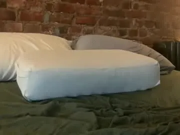 Alikams – webcam model profile photo Image 10