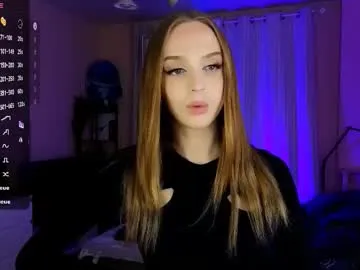 Lololevy – webcam model profile photo Image 14