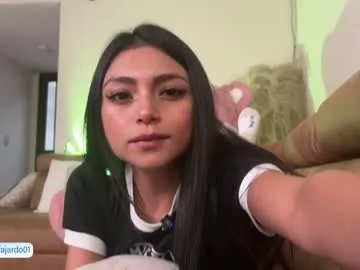 LiaSummerr – webcam model profile photo Image 4