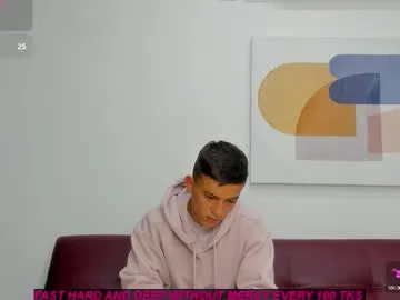 JadeRusell – webcam model profile photo Image 2