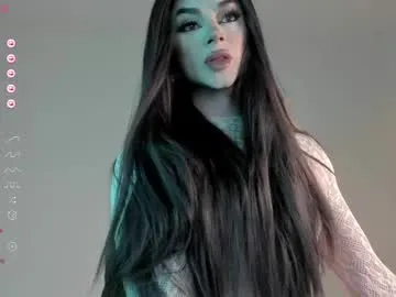 NikolleWilliams – webcam model profile photo Image 6