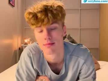 KaraNoir – webcam model profile photo Image 11