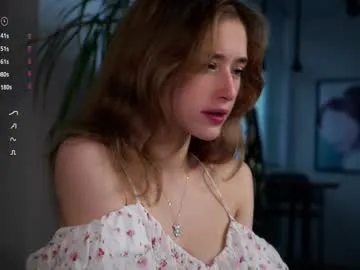 LunaKrismas – webcam model profile photo Image 6