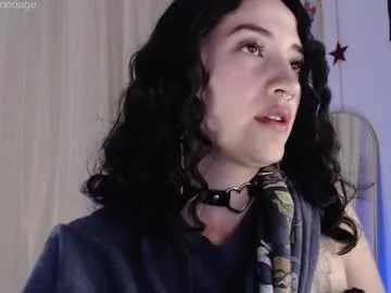 CANDY-3 – webcam model profile photo Image 15