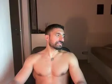 Melissakovalenko – webcam model profile photo Image 8