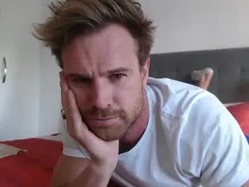 LaraOlsen – webcam model profile photo Image 9