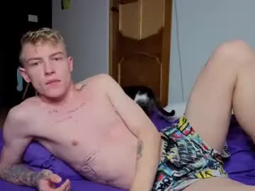 IrisWain – webcam model profile photo Image 13