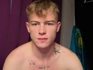 IrisWain – webcam model profile photo Image 18