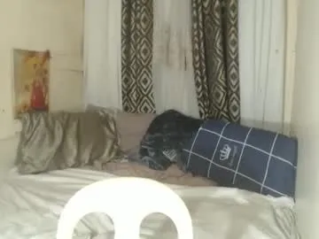 AlannaWeest – webcam model profile photo Image 10