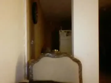 MavisReeve – webcam model profile photo Image 8