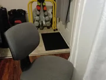 GuivernoStud – webcam model profile photo Image 12