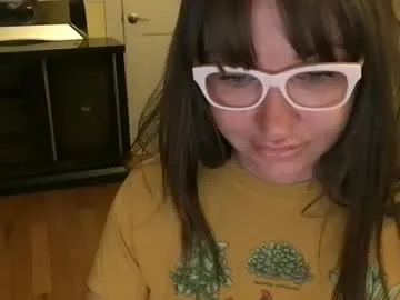 CassieGil – webcam model profile photo Image 12