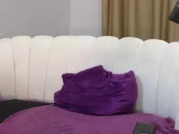 Alikams – webcam model profile photo Image 2