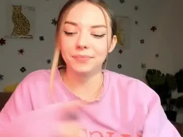 AmyBelmontt – webcam model profile photo Image 4