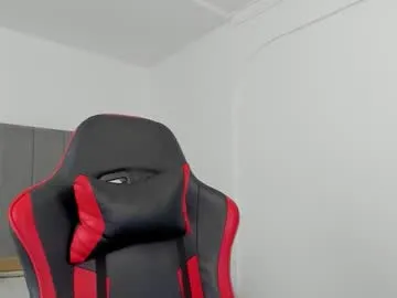 Donovan_Desmond – webcam model profile photo Image 13