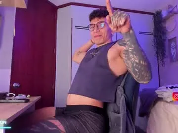 MrsKitten – webcam model profile photo Image 16