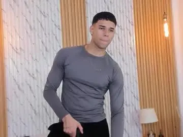 LauraFord – webcam model profile photo Image 15