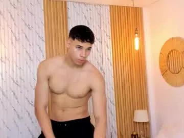 LauraFord – webcam model profile photo Image 5