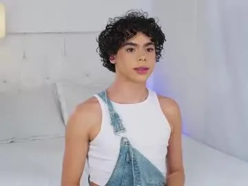 Kym_Roses – webcam model profile photo Image 14