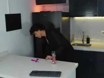 Kym_Roses – webcam model profile photo Image 17