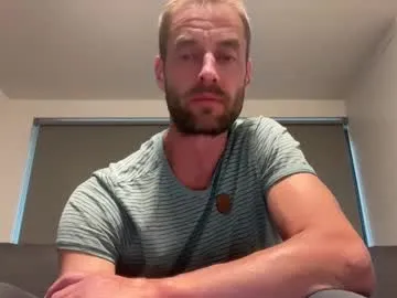 evee_s – webcam model profile photo Image 3