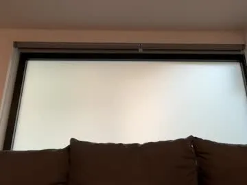 evee_s – webcam model profile photo Image 8