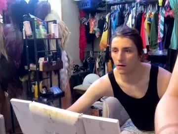 LauraFord – webcam model profile photo Image 9