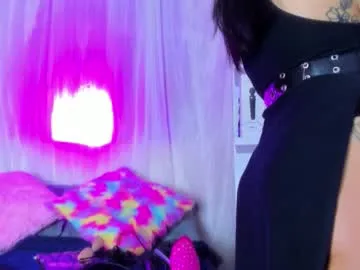 AmyBelmontt – webcam model profile photo Image 9