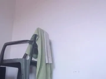 AmyBelmontt – webcam model profile photo Image 8