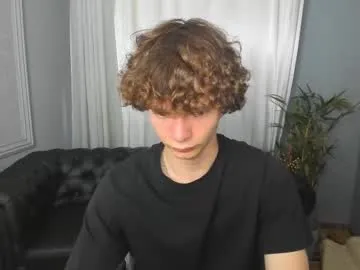 NaughtyNinaX – webcam model profile photo Image 2