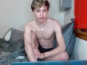 R0422 – webcam model profile photo Image 13