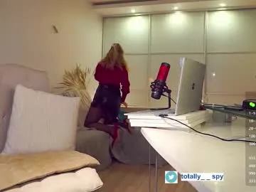 ArianaSole – webcam model profile photo Image 7