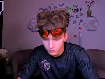 Donovan_Desmond – webcam model profile photo Image 10