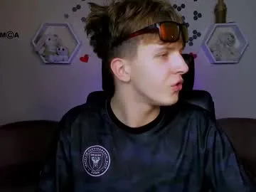 Donovan_Desmond – webcam model profile photo Image 9